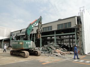 解体工事の様子